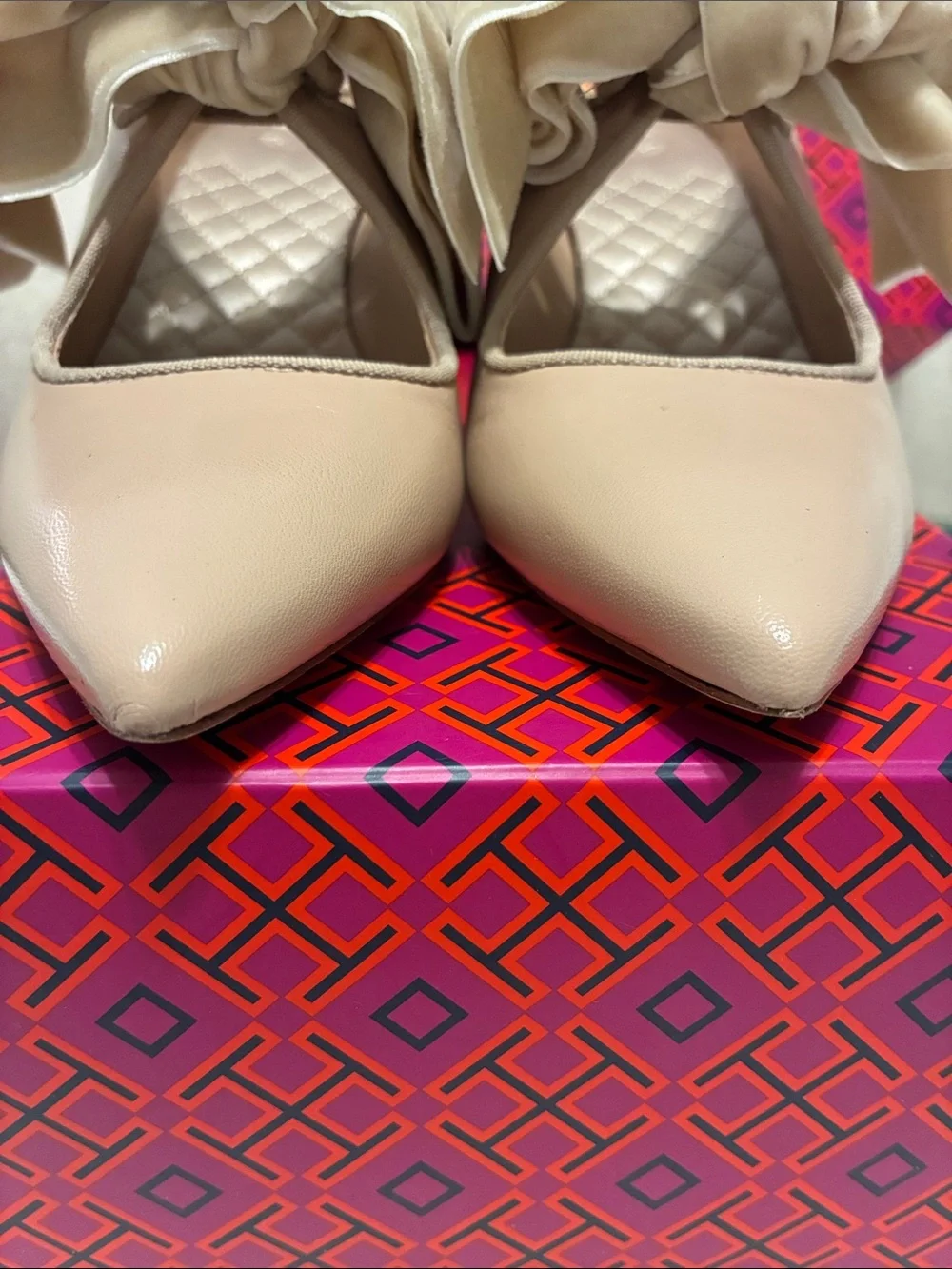 Tory Burch Blush Beige Bow Pointed-Toe Mules size 6M